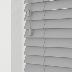 Açık Gri Alev Almaz, Ahşap Görünümlü 50mm Pvc Jaluzi Perde