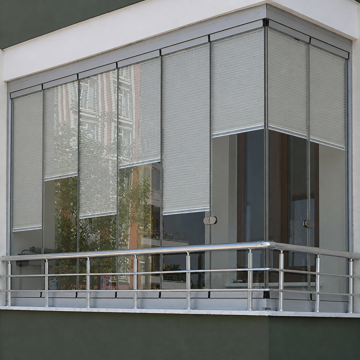Plicell Cam Balkon Perdeleri
