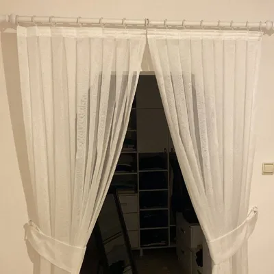 Beyaz ahşap rustik perde askısı