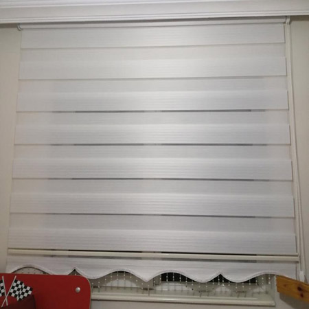 Boncuklu zebra stor perde