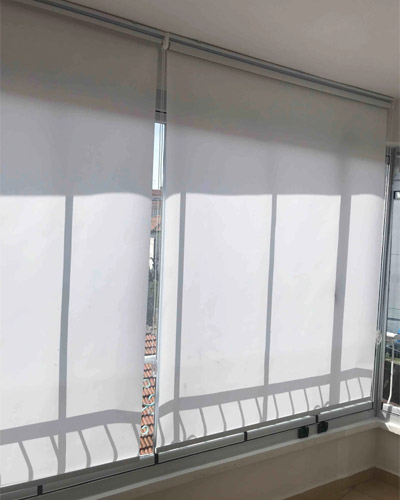 Cam Balkon Stor Perde
