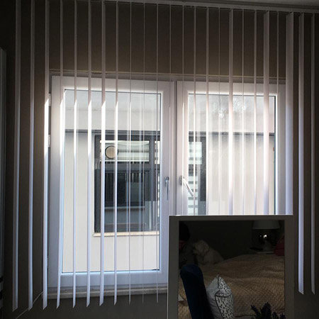 Dikey PVC iş yeri perdesi