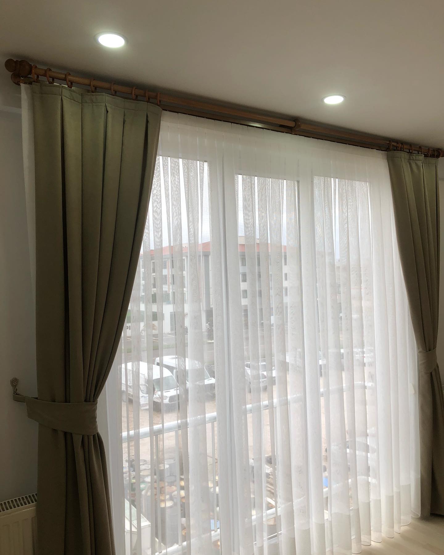 Tül ve Karartma Güneşlik Perde Tül ve Karartma Güneşlik Perde