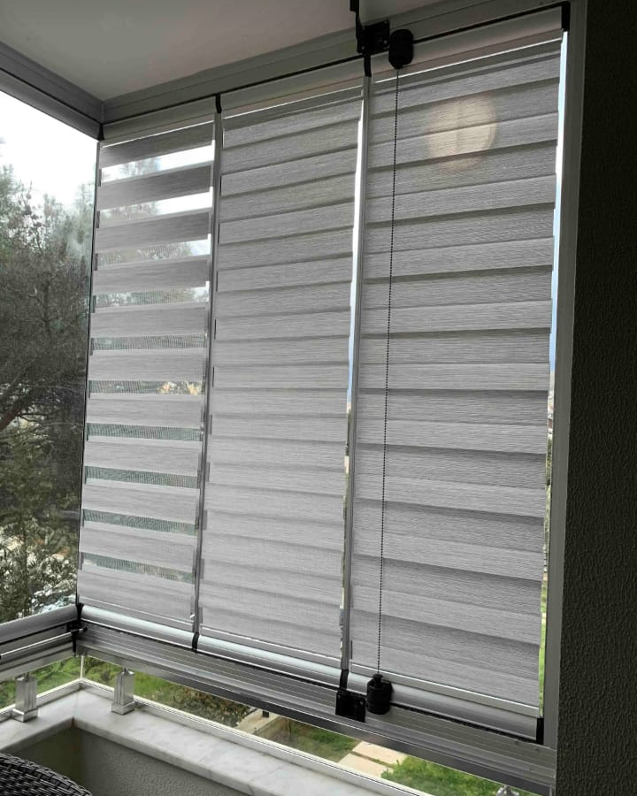 Cama Yapışan Perde