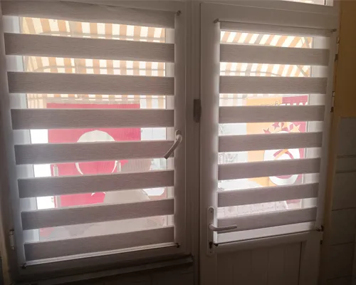 Mutfak camı ve kapısı briz zebra perde