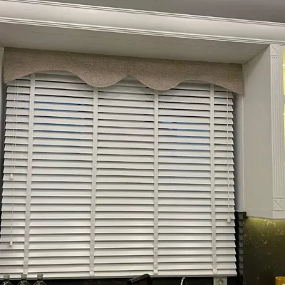 Parlak Beyaz Polywood Ahşap Jaluzi 50 mm
