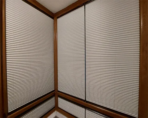 Plise karartma balkon perdesi
