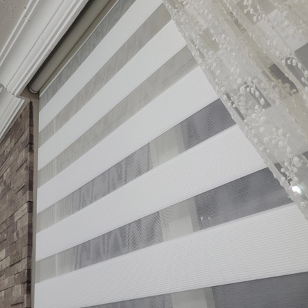 Pliseli zebra stor perde