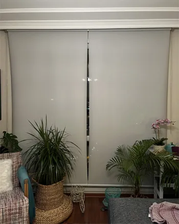 Screen perde kenarları içe kıvrılıyor