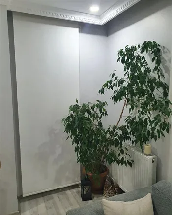Simli beyaz karartma stor perde