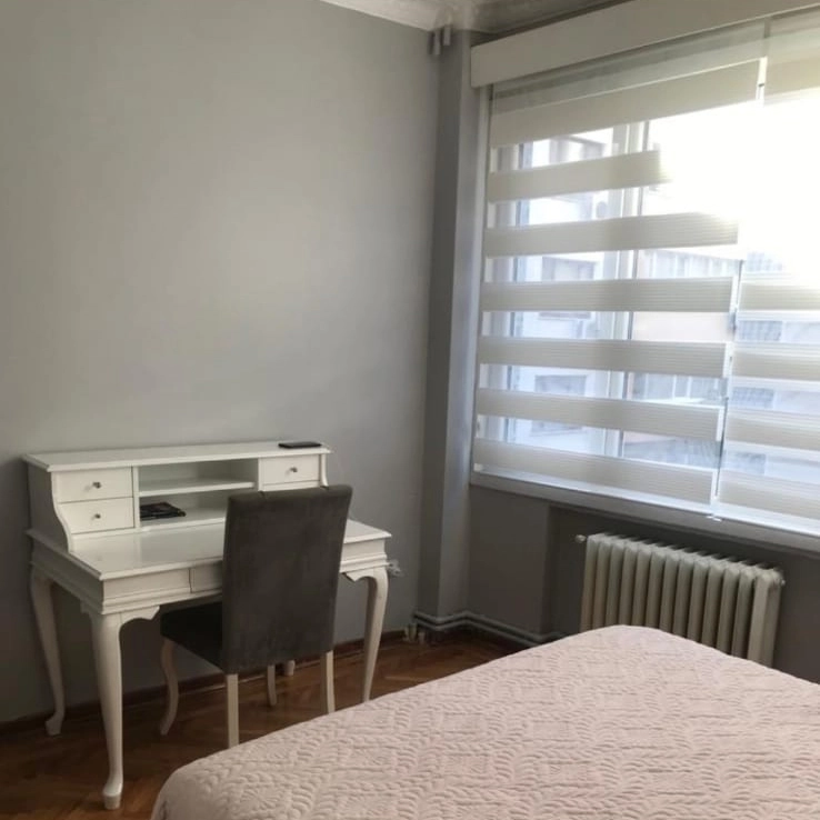 Yatak odası zebra perde
