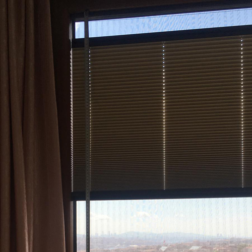 Yeni balkon perdesi modelleri çok kullanışlı