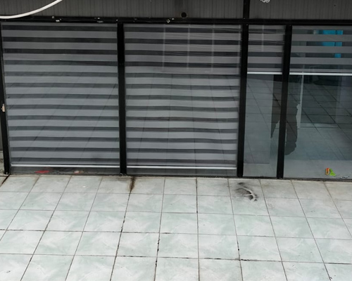 Zebra perde işyeri için