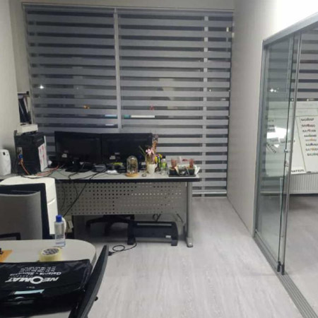 Zebra perde ofis
