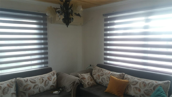 zebra perde salonda nasıl olur